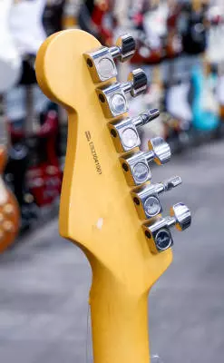Fender - American Professional II Stratocaster, Maple Fingerboard - Black 2